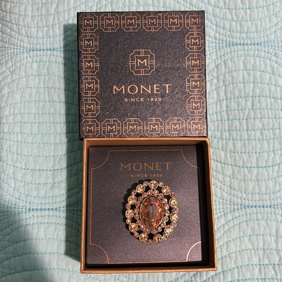 Monet pink and gold tone pin - Picture 2 of 12